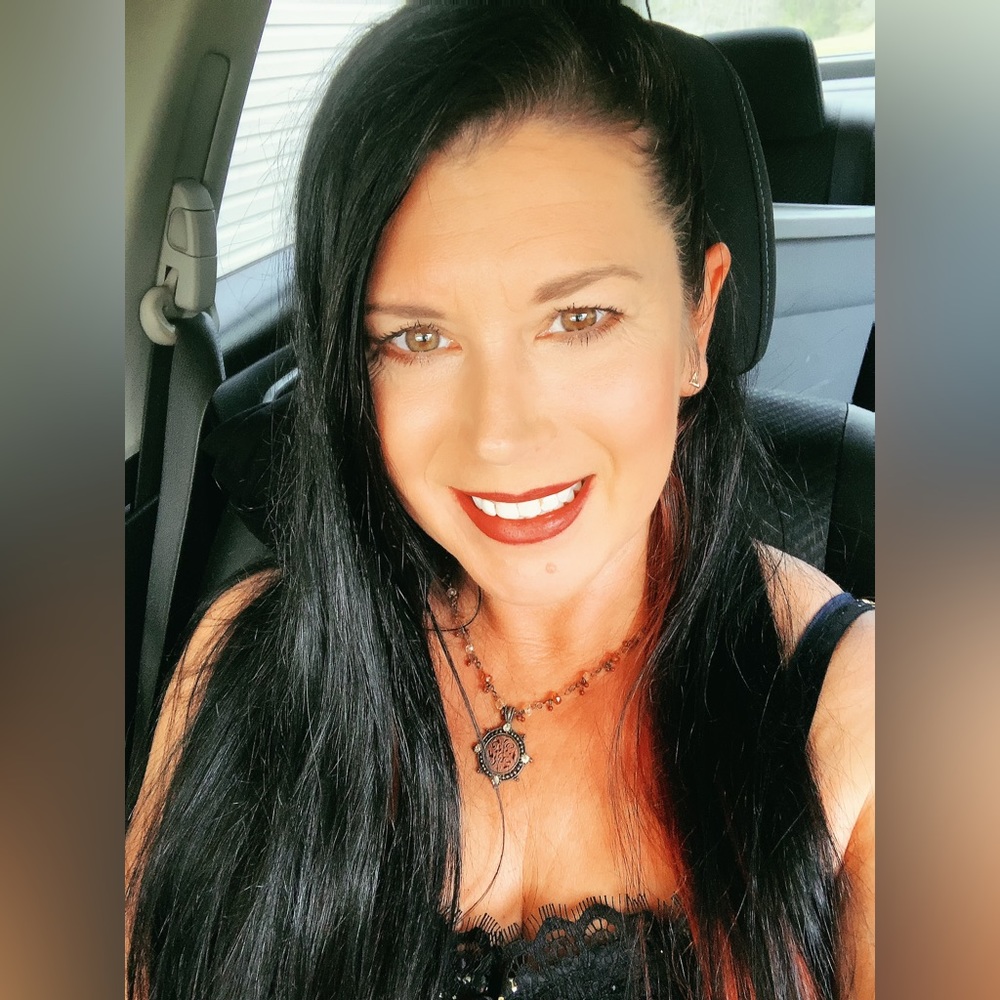 Meet your Posher, Mandy